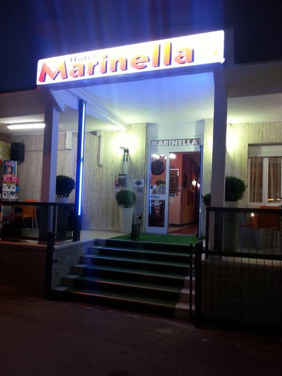 Hotel Marinella Rímini Exterior foto