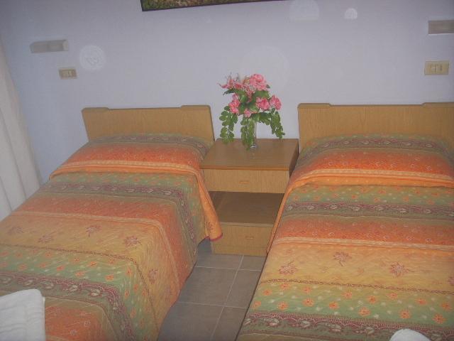Hotel Marinella Rímini Habitación foto