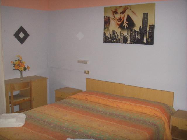 Hotel Marinella Rímini Habitación foto